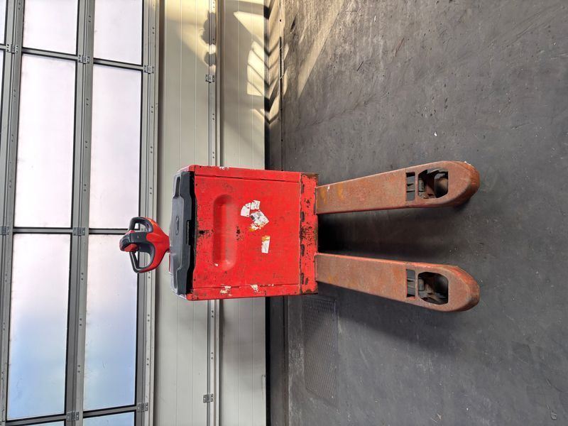 Linde T 18 &mdash; used warehouse equipment | Booster Lift