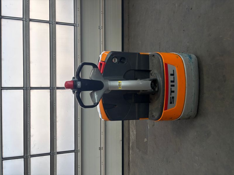 Still EXU 18 Li-lon &mdash; used warehouse equipment | Booster Lift