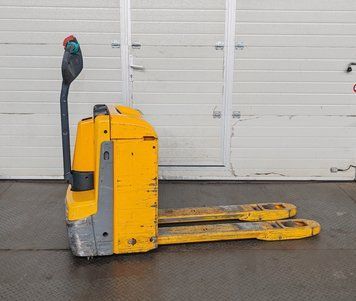 Jungheinrich EJE 116 1.6t/ 719h/ 250ah &mdash; gebrauchte Stapler | Booster Lift