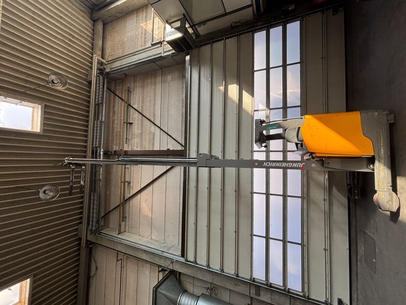 Jungheinrich ETV 214 &mdash; used warehouse equipment | Booster Lift