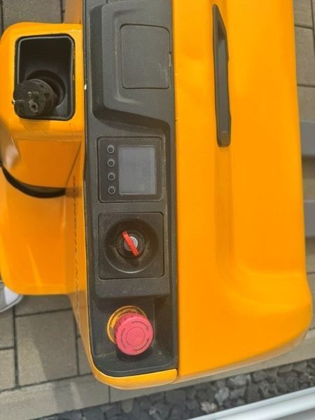 Jungheinrich EJE 116 &mdash; used warehouse equipment | Booster Lift