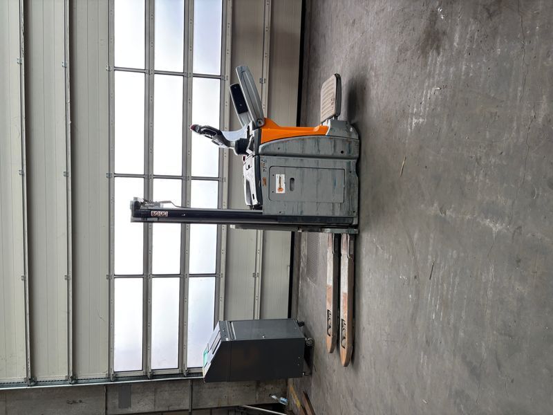 Still EXD-SF20 &mdash; used warehouse equipment | Booster Lift