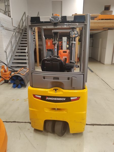 Jungheinrich EFG 215 4.2m/ 105mh / 2021y reserved HP &mdash; gebrauchte Stapler | Booster Lift