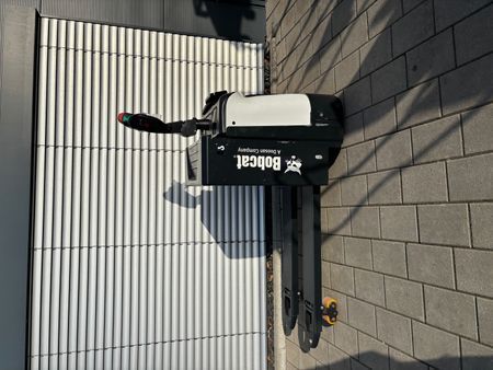 Bobcat BPR20N &mdash; jazden&aacute; manipulačn&aacute; technika | Booster Lift
