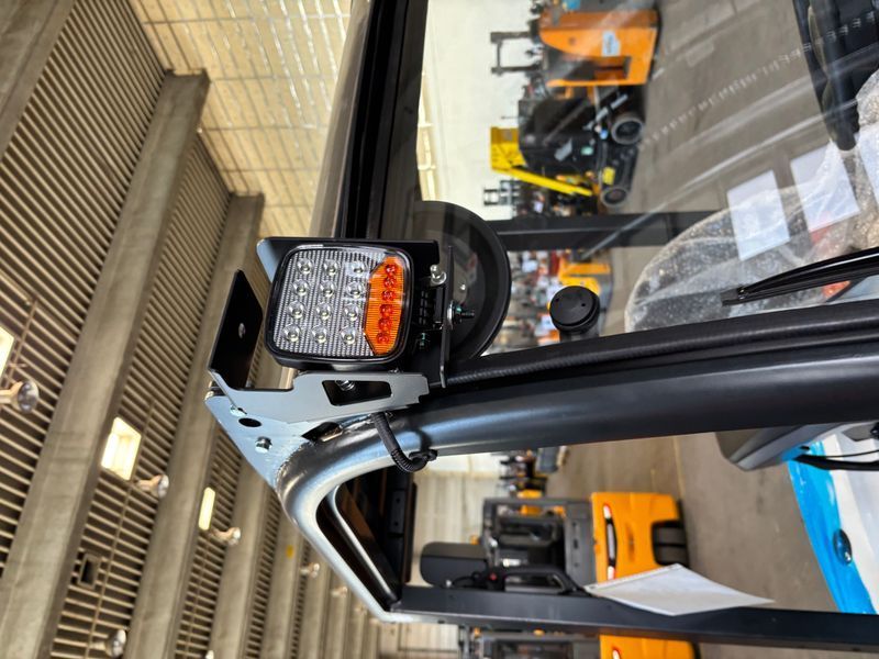 Bobcat B18NT &mdash; jazden&aacute; manipulačn&aacute; technika | Booster Lift