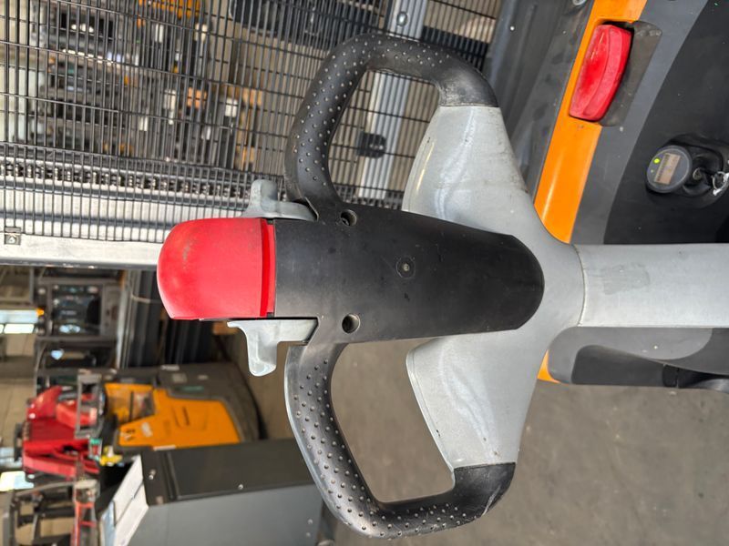 Still EXV 12i &mdash; used warehouse equipment | Booster Lift
