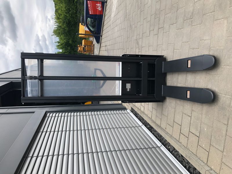 Bobcat LSM12N NEUGER&Auml;T!!! &mdash; jazden&aacute; manipulačn&aacute; technika | Booster Lift