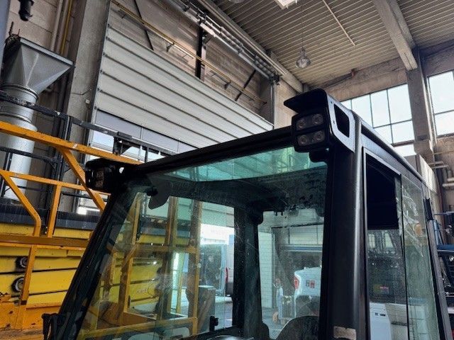 Jungheinrich DFG430s 400ZT &mdash; jazden&aacute; manipulačn&aacute; technika | Booster Lift