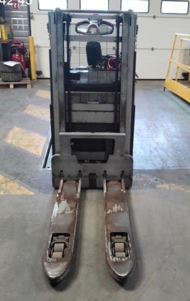 Still EXD-SF-20 &mdash; used warehouse equipment | Booster Lift