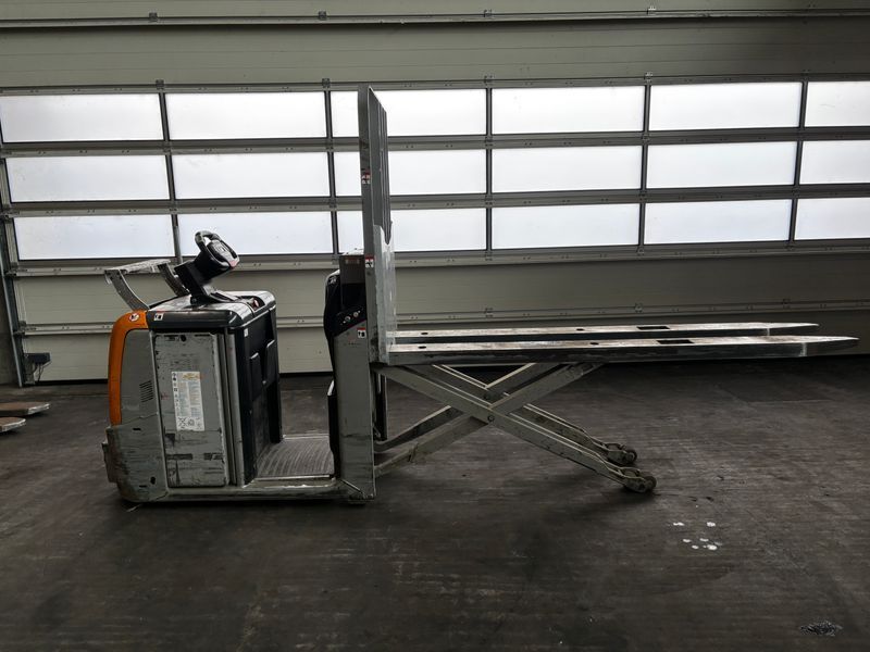 Still OPX-L20S &mdash; used warehouse equipment | Booster Lift