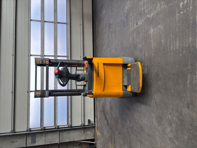 Jungheinrich ERC 216 &mdash; gebrauchte Stapler | Booster Lift