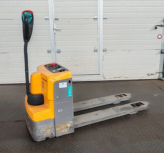 Jungheinrich EJE M13 2021y (5pc in stock) &mdash; jazden&aacute; manipulačn&aacute; technika | Booster Lift