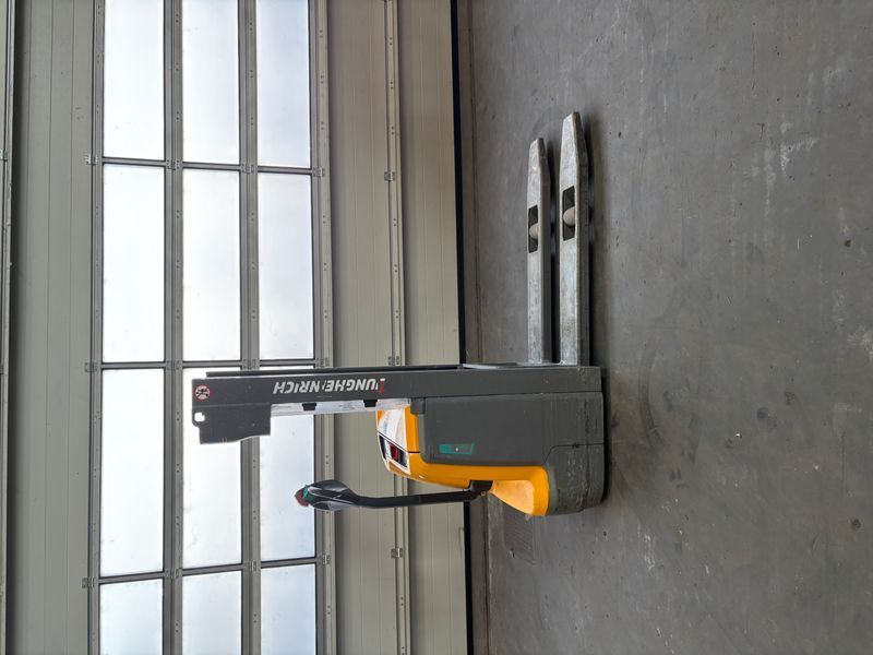 Jungheinrich EJC 112 Li-Lion &mdash; used warehouse equipment | Booster Lift