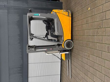 Jungheinrich EFG 220 464DZ &mdash; used warehouse equipment | Booster Lift