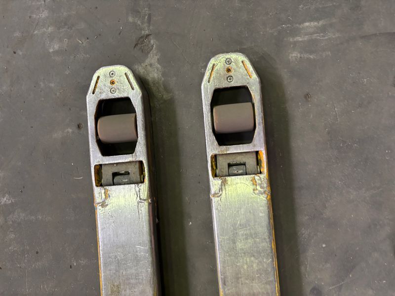 Jungheinrich ERE 225 Li-lon &mdash; used warehouse equipment | Booster Lift