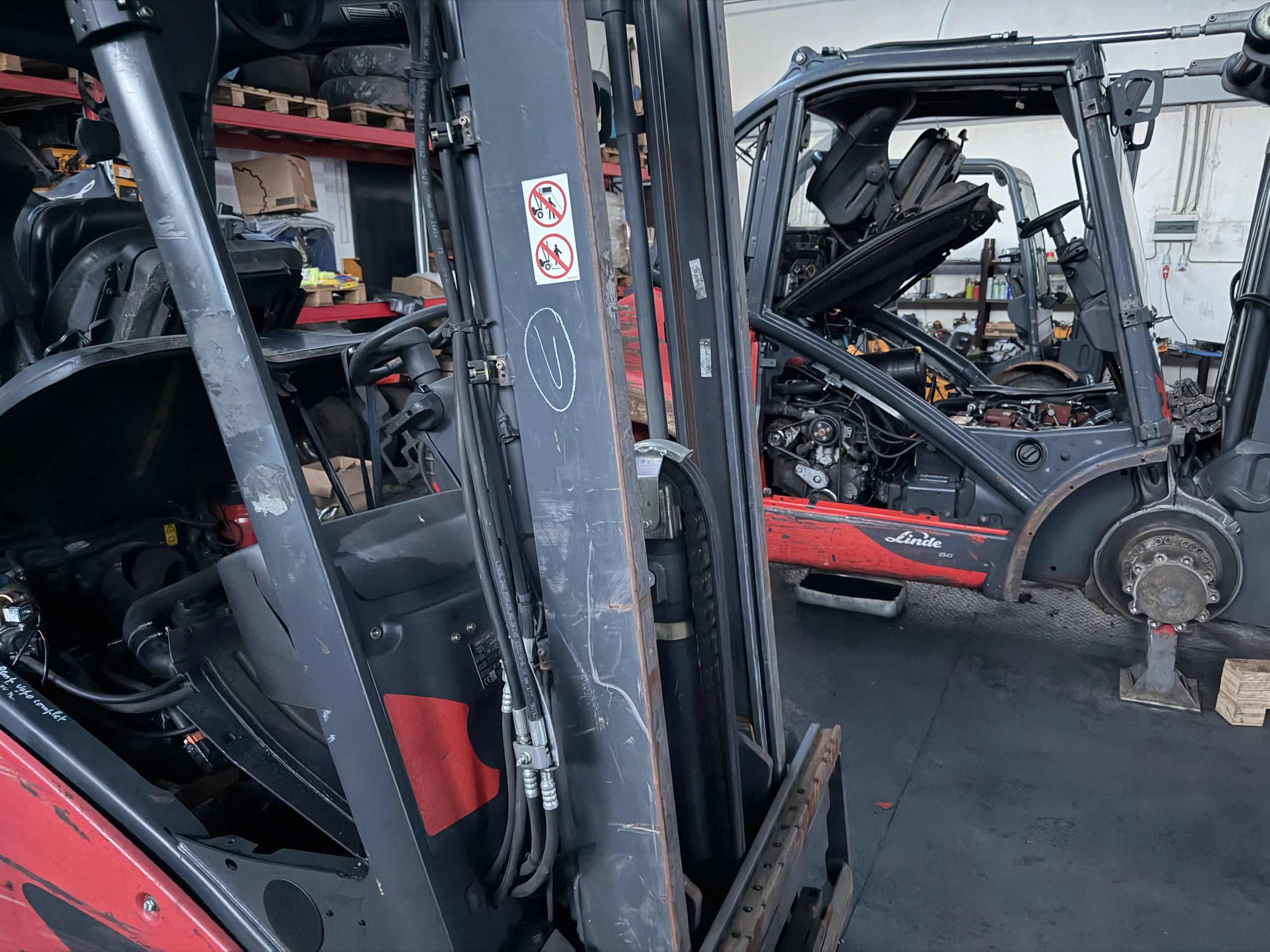 On-site service and repair of forklifts and warehouse equipment in Radom (Poland)